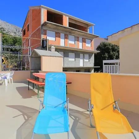 With A Parking Space Stanici, Omis - 2818 Tice