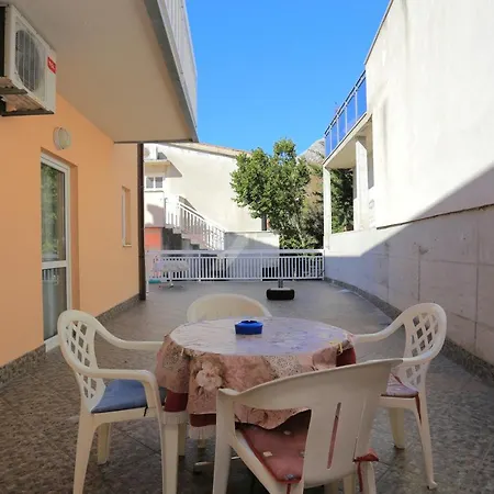 With Parking Space Stanici, Omis - 2818