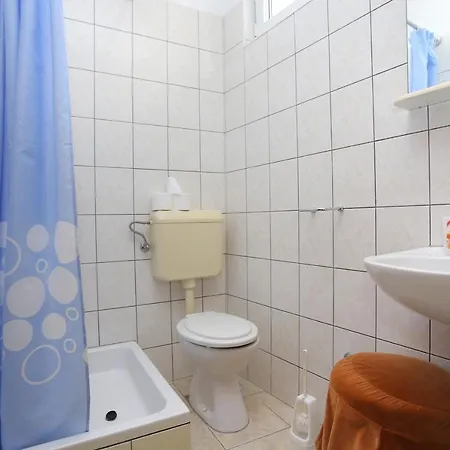 With Parking Space Stanici, Omis - 2818 Tice