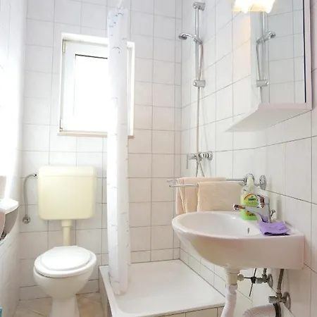 With Parking Space Stanici, Omis - 2818 Daire