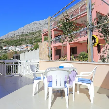 With Parking Space Stanici, Omis - 2818 Daire