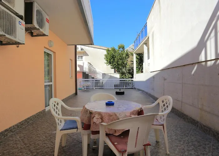 With Parking Space Stanici, Omis - 2818
