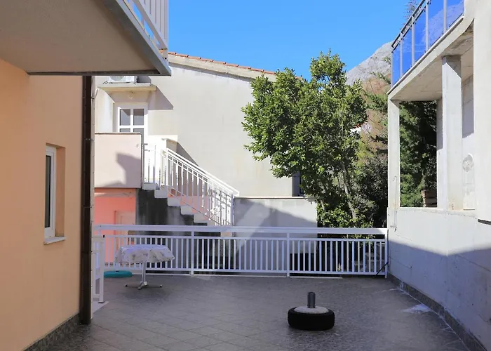 With Parking Space Stanici, Omis - 2818 * Tice