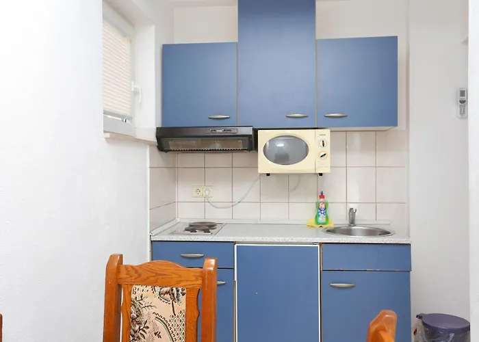 Apartamento With Parking Space Stanici, Omis - 2818 *