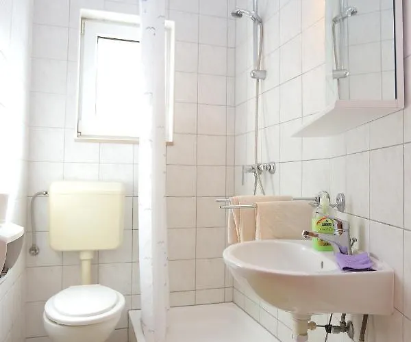 With Parking Space Stanici, Omis - 2818 Apartamento