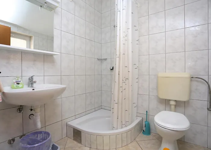 With Parking Space Stanici, Omis - 2818 Apartamento *